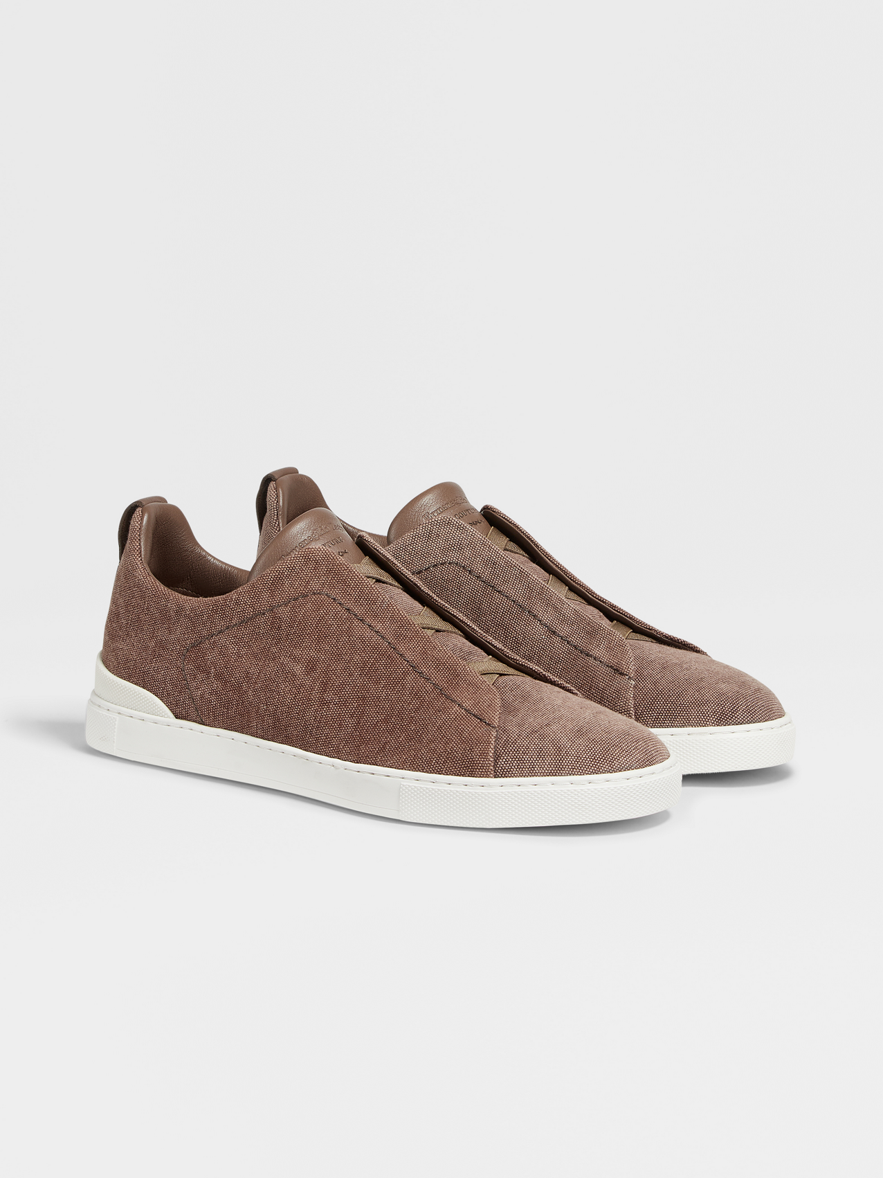 Tenis Triple Stitch™ en Lona Color Marrón